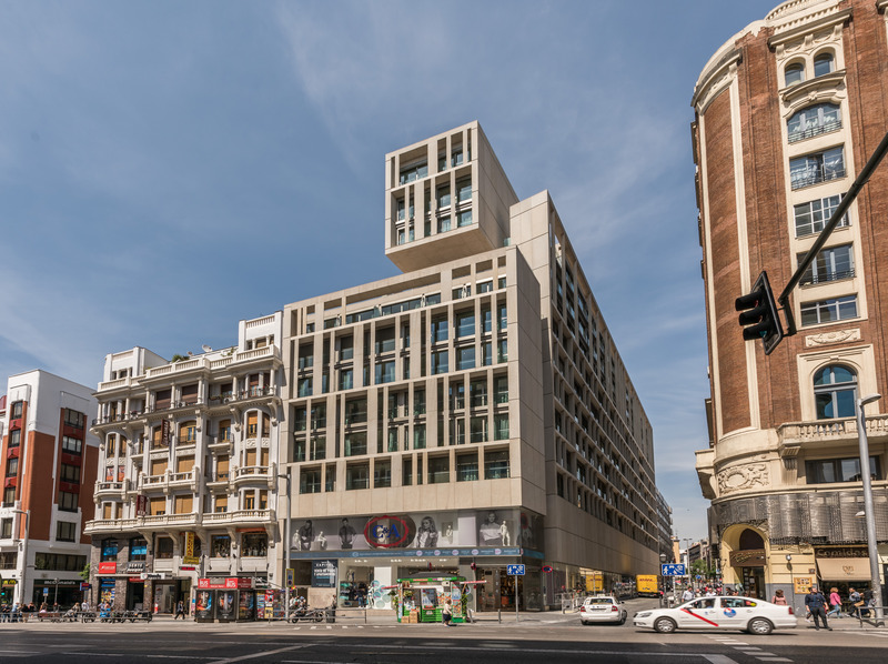 hoteles en Gran Vía Madrid cerca de Desengaño 13 restaurante